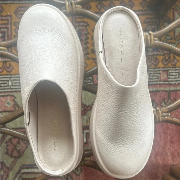Intentionally Blank RISEN PLATFORM MULE Size 7CREAM / LEATHER / 7 - Picture 2 of 4